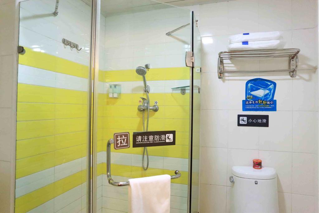 7Days Inn Foshan Zumiao Baihua Plaza Номер фото